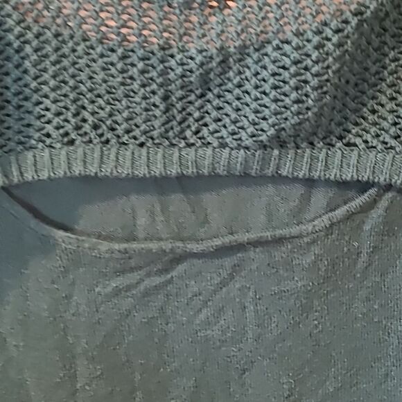 Beautiful Torrid sweater top size 5 - Picture 3 of 6